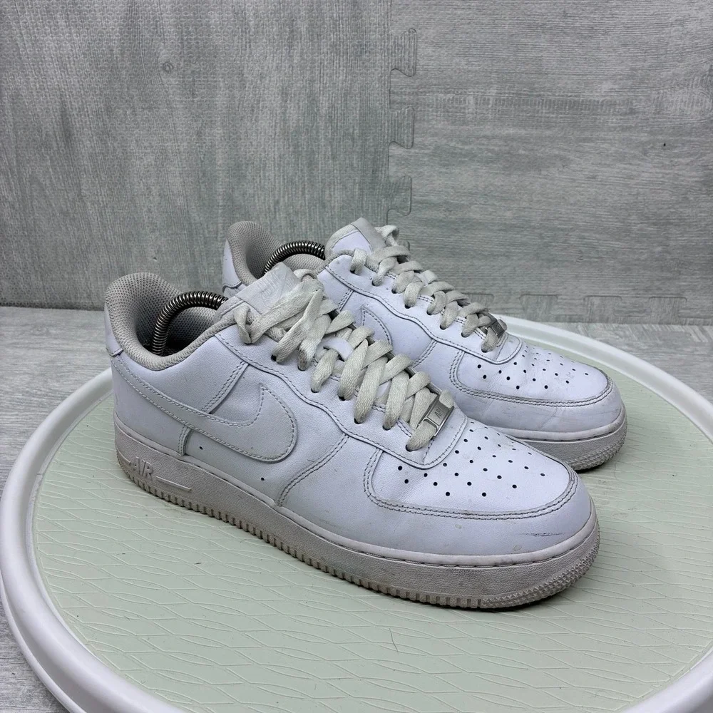 Nike Air Force 1 '07 Low Mens 9 Shoes White Sneaker Athletic Leather CW2288-111